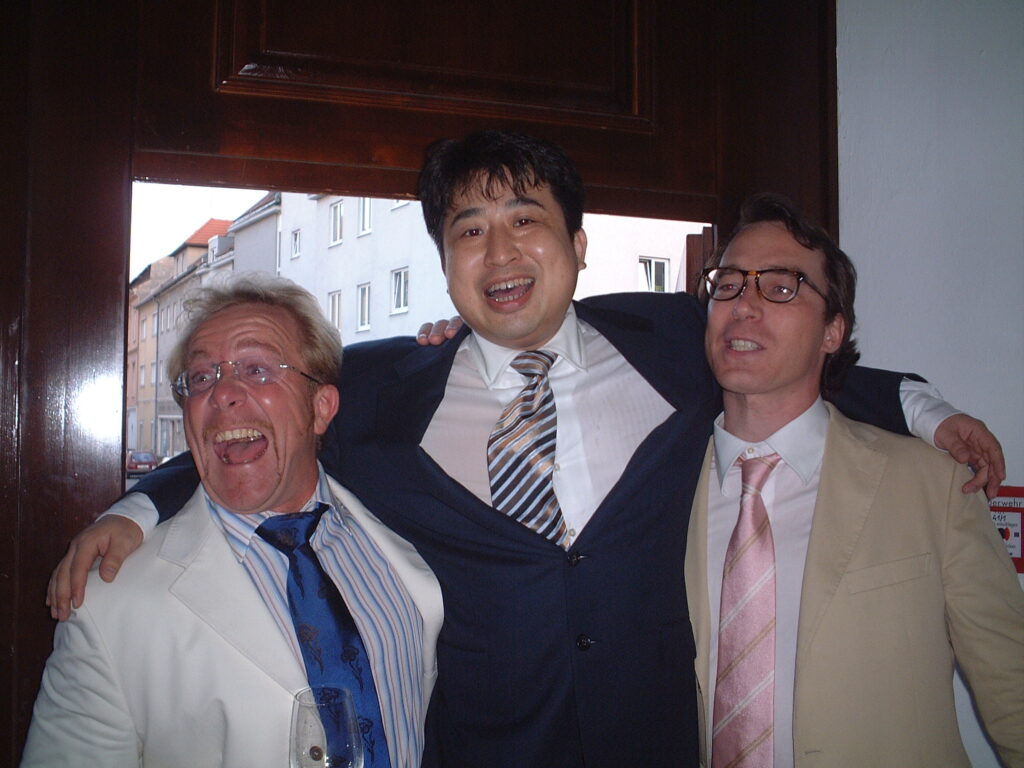 夜間のはぎしり・くいしばり　が原因で知覚過敏・歯周病・虫歯・歯の欠損になる